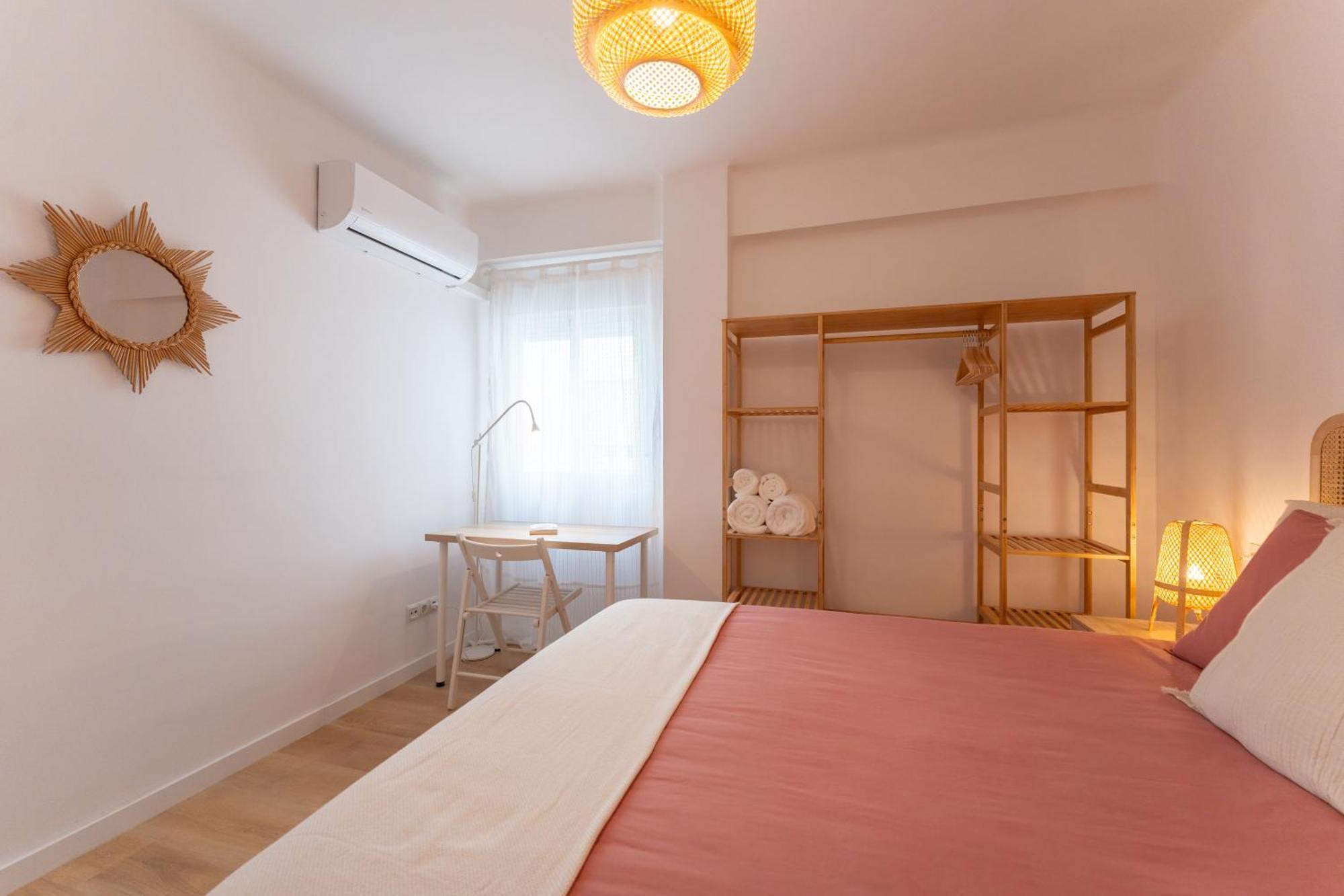 Malaga Lux Oasis - Modern 3Br, Fast Wifi, Smarttv Apartamento Exterior foto
